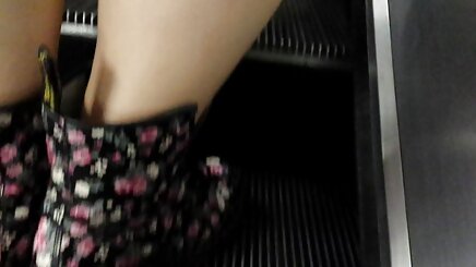 الأمريكان سوشا حسناء افلام سكس تحرش جنسي في الحمام